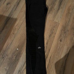 Alo Leggings